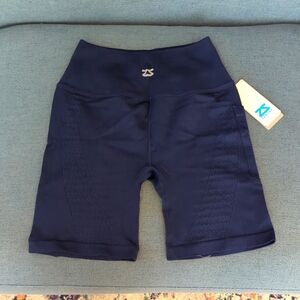 Seamless navy bike shorts